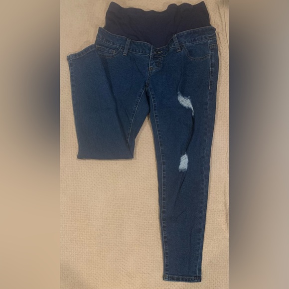 Size M maternity jeans - Picture 4 of 4